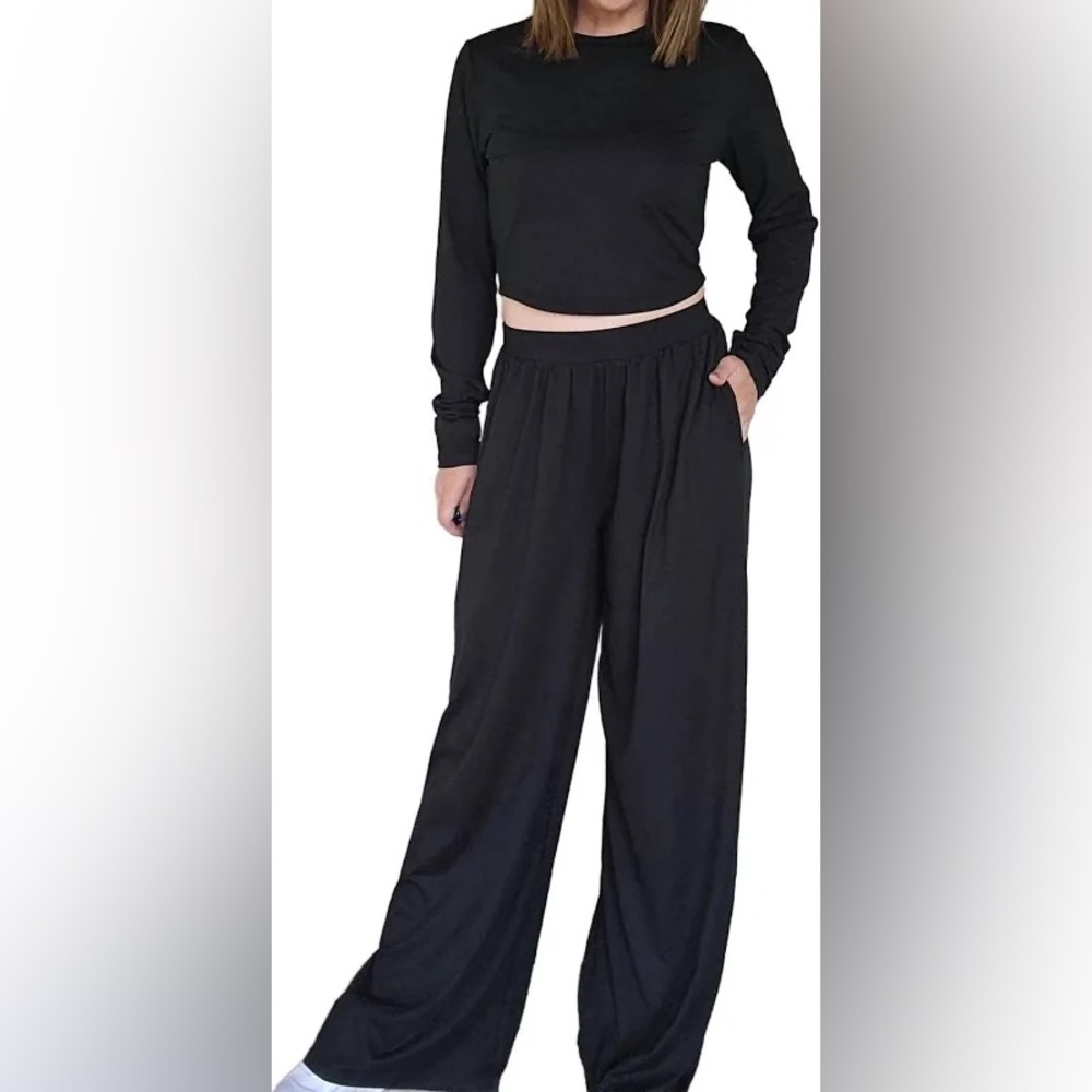 Black Women's Wide-Leg Pants